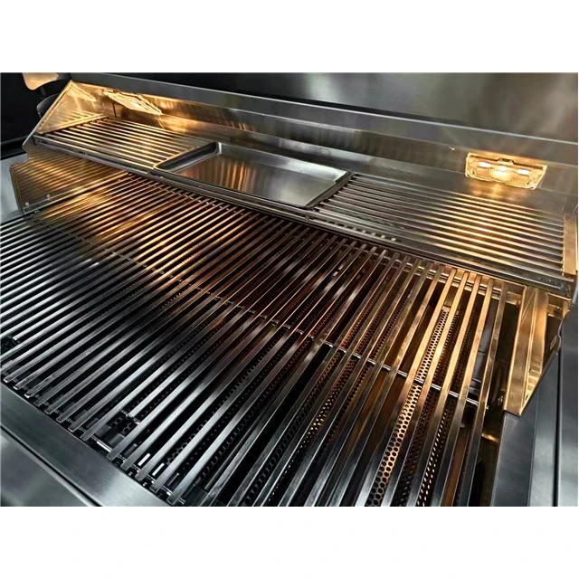 TrueFlame 32-Inch 4-Burner Built-In Gas Grill (TF32-LP/NG) 7 TrueFlame 32-Inch 4-Burner Built-In Gas Grill (TF32-LP/NG) - Image 5