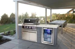 Mont Alpi Artwood 4-Burner Black Stainless Steel BBQ Grill Island - MA400-AWBSS 13 Mont Alpi Artwood 4-Burner Black Stainless Steel BBQ Grill Island - MA400-AWBSS -Outdoor Kitchen Shop MA400 AWBSSlifestyle