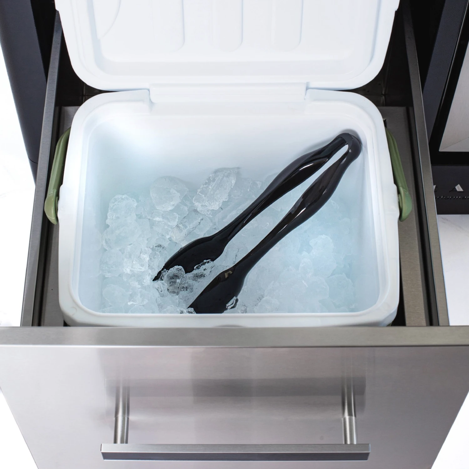 Mont Alpi Mobile Outdoor Prep Center & Bar Cart - MAPCL 11 Mont Alpi Mobile Outdoor Prep Center & Bar Cart - MAPCL - Image 9