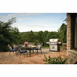 Napoleon Rogue SE 625 Gas Grill With Infrared Rear & Side Burners - RSE625RSIB 21 Napoleon Rogue SE 625 Gas Grill With Infrared Rear & Side Burners - RSE625RSIB -Outdoor Kitchen Shop NapoleonROGUESE625RSIB5
