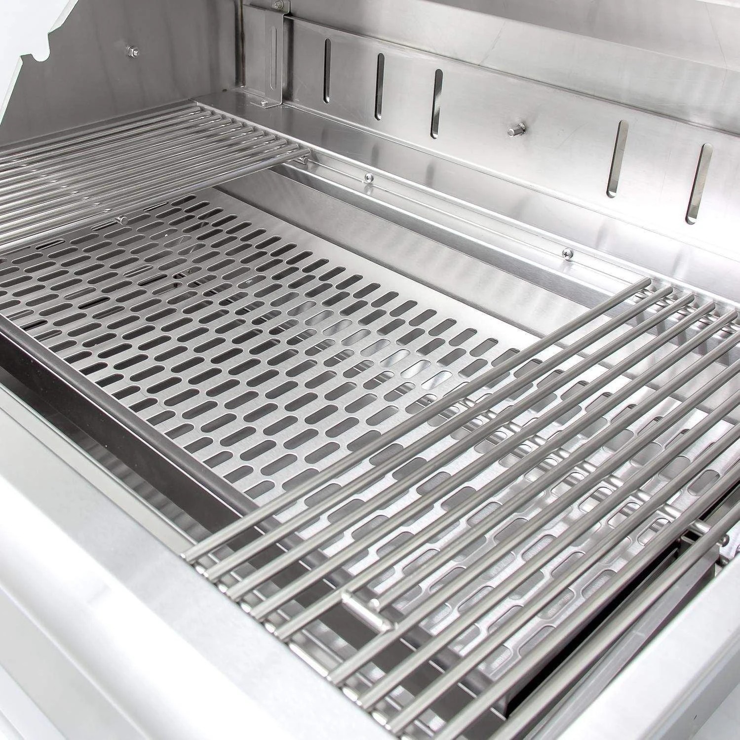 Blaze 32-Inch Built-In Charcoal Grill With Adjustable Charcoal Tray (BLZ-4-CHAR) 7 Blaze 32-Inch Built-In Charcoal Grill With Adjustable Charcoal Tray (BLZ-4-CHAR) - Image 5